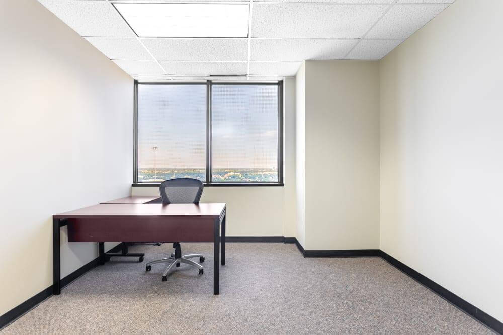 TX, Dallas - Lake Highlands Tower - Office space in Dallas, Texas