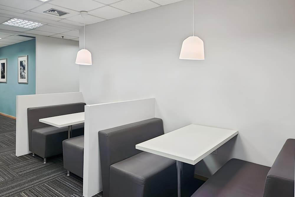 Casa das Rosas - Photo 2 Casa das Rosas office space - View 2 in Paraíso - internet, office_cleaning, breakout_areas