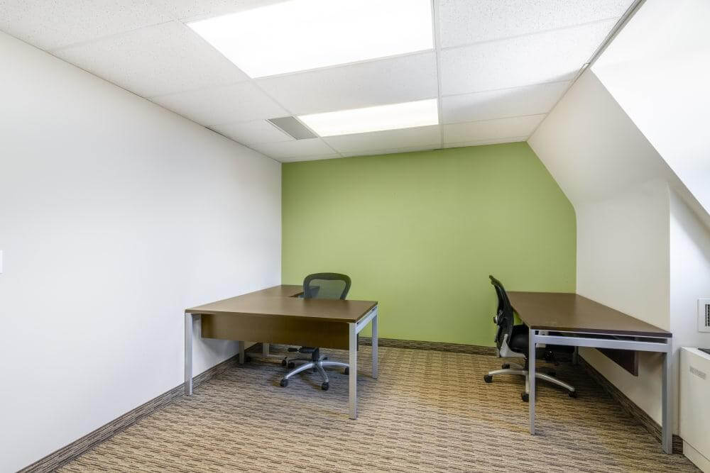 Fairmont Chateau Laurier - Photo 2 Fairmont Chateau Laurier office space - View 2 in Ottawa - internet, office_cleaning, breakout_areas