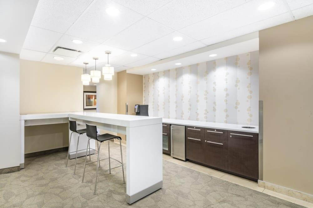 Fairmont Chateau Laurier - Photo 3 Fairmont Chateau Laurier office space - View 3 in Ottawa - internet, office_cleaning, breakout_areas