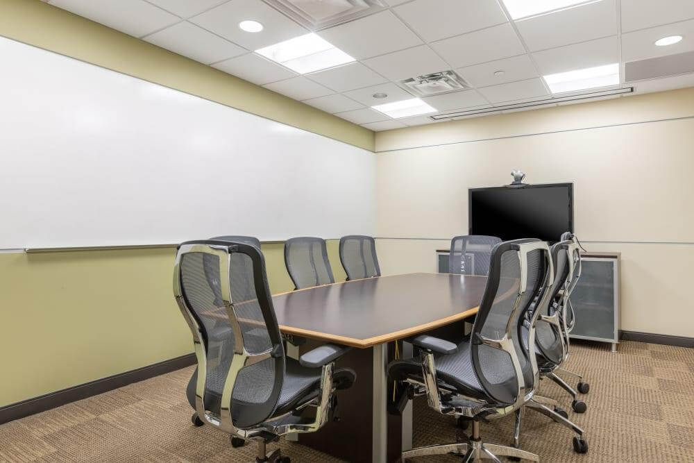 NY, New York City - 600 Third Avenue office space - View 3 in New York - internet, office_cleaning, breakout_areas