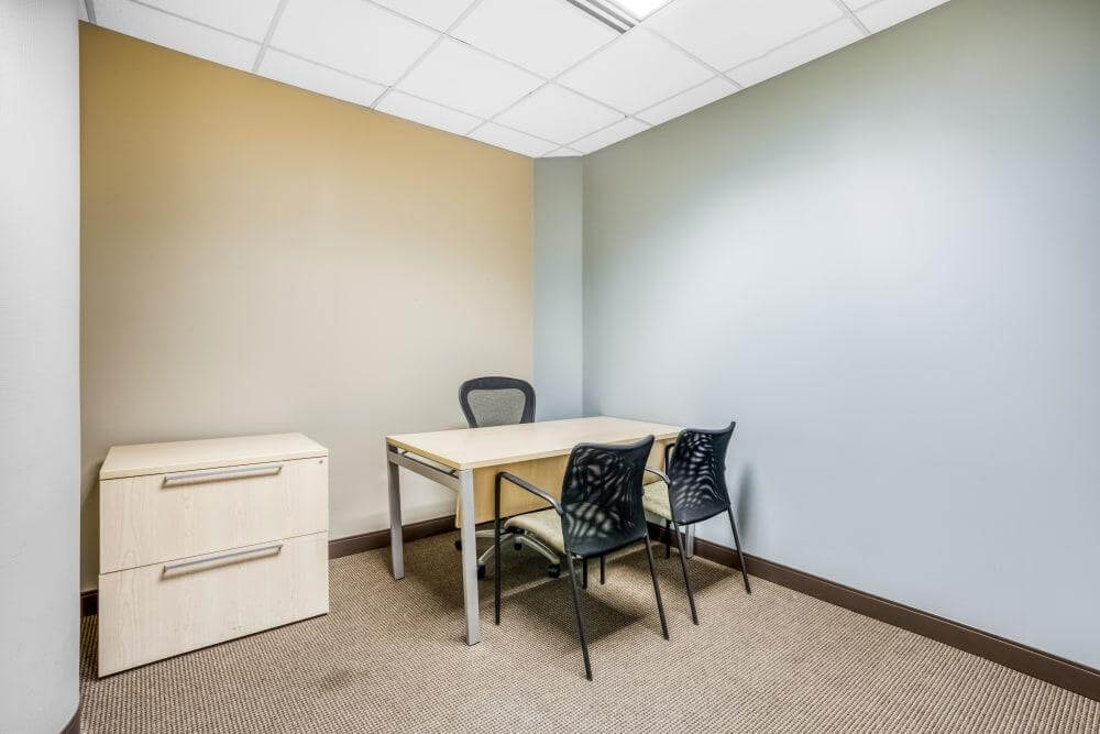 Old Orchard Towers office space - View 3 in Skokie - internet, office_cleaning, breakout_areas