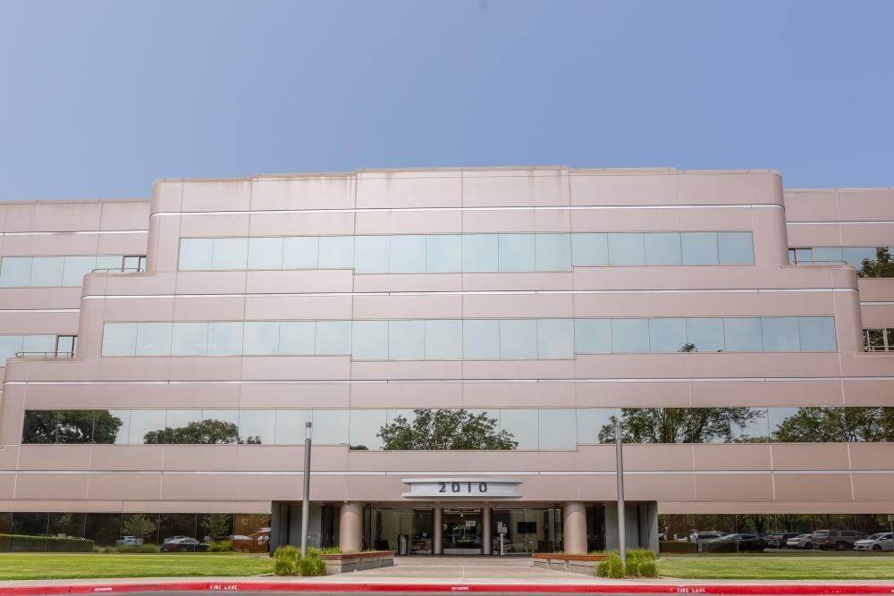 CA, San Ramon - Crow Canyon Plaza (HQ) - Photo 5 CA, San Ramon - Crow Canyon Plaza (HQ) office space - View 5 in San Ramon - internet, office_cleaning, breakout_areas