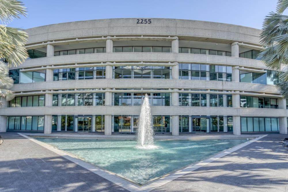 FL, Boca Raton - Glades Road (HQ) office space - View 2 in Boca Raton - internet, office_cleaning, breakout_areas