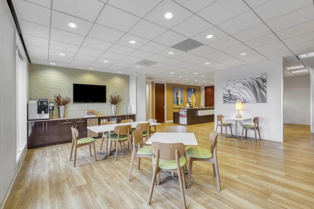 GA, Alpharetta - Northwinds (HQ) office space - View 6 in Alpharetta - internet, office_cleaning, breakout_areas