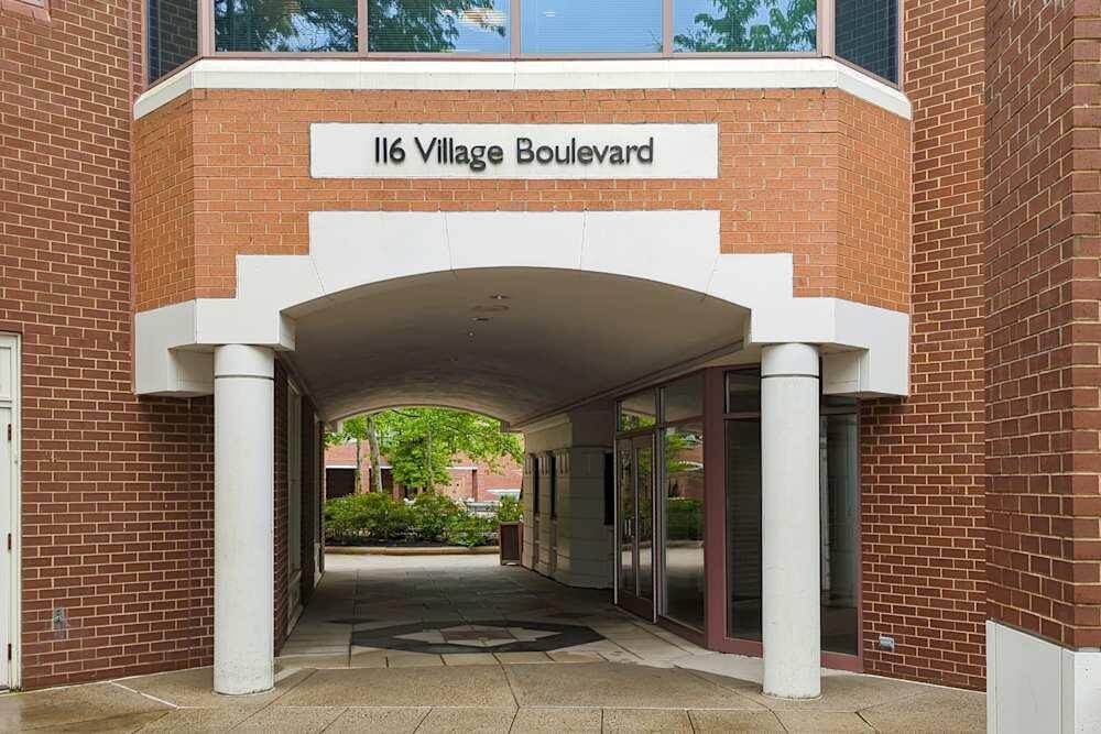 NJ, Princeton - Forrestal Village - Photo 4 NJ, Princeton - Forrestal Village office space - View 4 in Princeton - internet, office_cleaning, breakout_areas