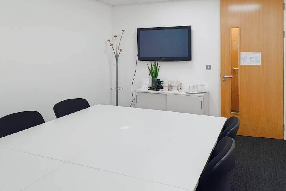 HORSHAM, Worthing Road - Photo 4 HORSHAM, Worthing Road office space - View 4 in Horsham - internet, office_cleaning, breakout_areas