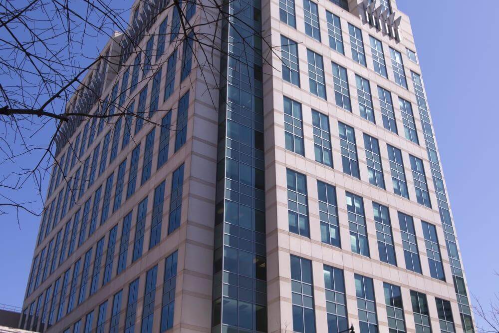 SC, Columbia - Main Street office space - View 4 in Columbia - internet, office_cleaning, breakout_areas