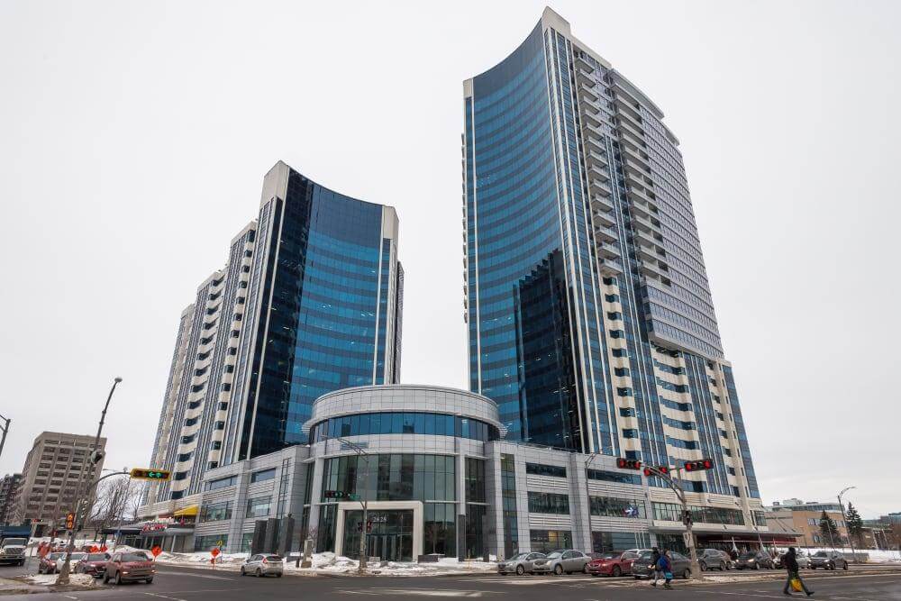 Complexe Jules-Dallaire office space - View 2 in Québec - internet, office_cleaning, breakout_areas