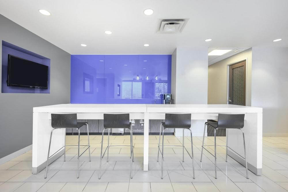 KY, Louisville - Ormsby III Forest Green office space - View 5 in Louisville - internet, office_cleaning, breakout_areas