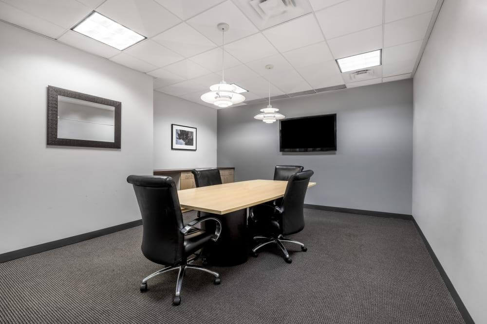 UT, Salt Lake City - Sugarhouse Center office space - View 3 in Salt Lake City - internet, office_cleaning, breakout_areas