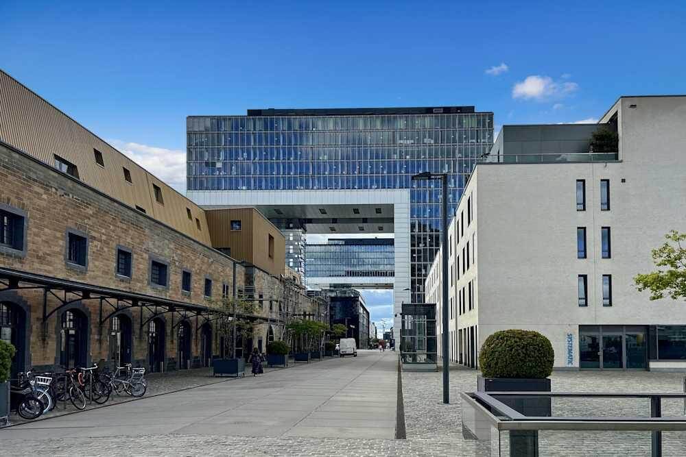 COLOGNE, Kranhaus 1 office space - View 2 in Köln - internet, office_cleaning, breakout_areas