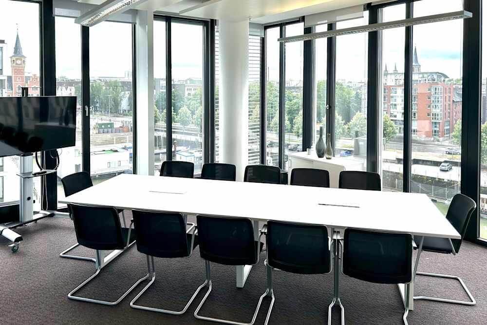 COLOGNE, Kranhaus 1 office space - View 3 in Köln - internet, office_cleaning, breakout_areas