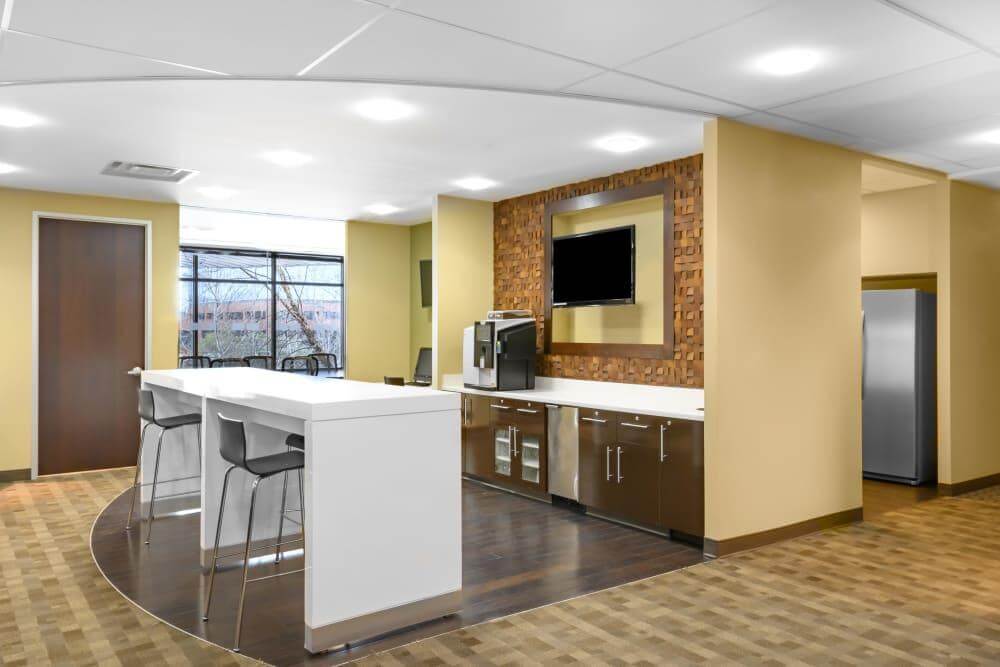 WI, Milwaukee - Liberty 1 at Park Place office space - View 2 in Milwaukee - internet, office_cleaning, breakout_areas