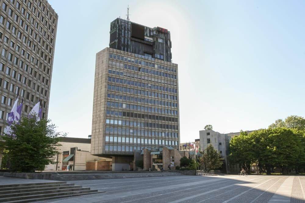 Ljubljana, City Centre - Republic Square office space - View 6 in Ljubljana - internet, office_cleaning, breakout_areas