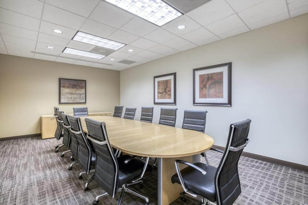 Heron Bay - Photo 2 Heron Bay office space - View 2 in Coral Springs - internet, office_cleaning, breakout_areas