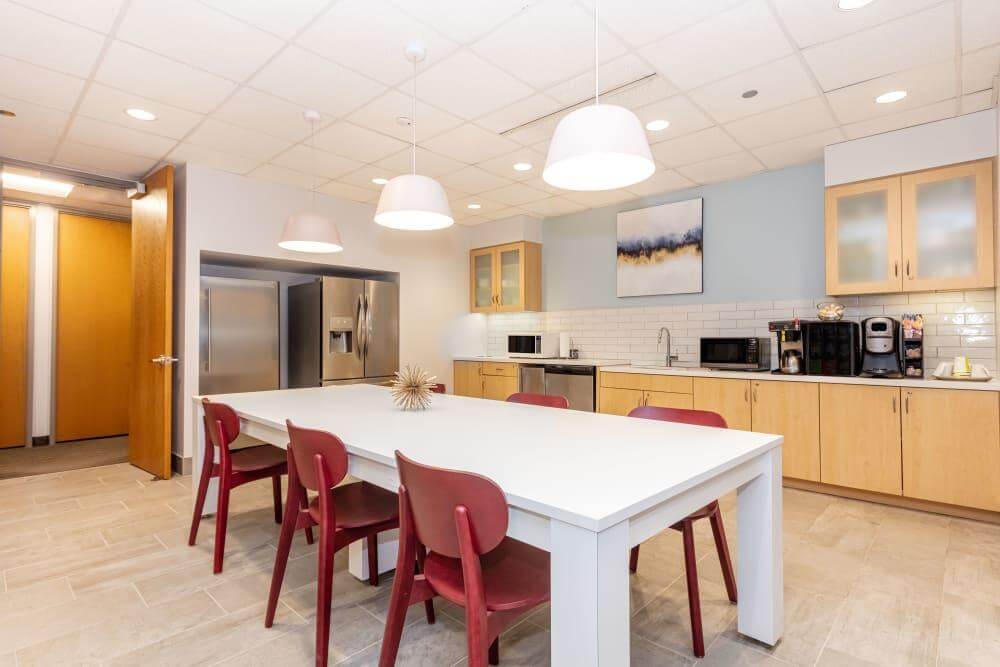 IL, Chicago-CBD - West Loop 200 S. Wacker - Office space in Chicago, Illinois