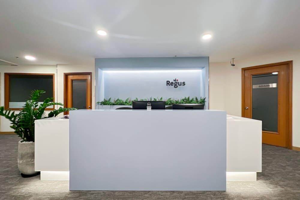 Ho Chi Minh City, Regus Me Linh Point Tower - Photo 2 Ho Chi Minh City, Regus Me Linh Point Tower office space - View 2 in Quận 1 - internet, office_cleaning, breakout_areas