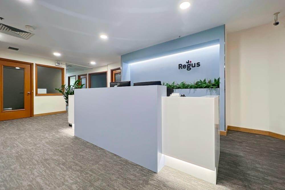Ho Chi Minh City, Regus Me Linh Point Tower - Photo 6 Ho Chi Minh City, Regus Me Linh Point Tower office space - View 6 in Quận 1 - internet, office_cleaning, breakout_areas
