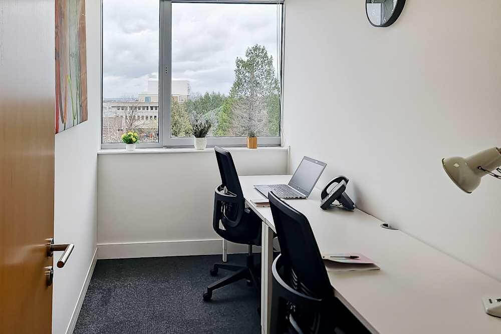 CRAWLEY, Station Way - Pinnacle office space - View 5 in Crawley - internet, office_cleaning, breakout_areas