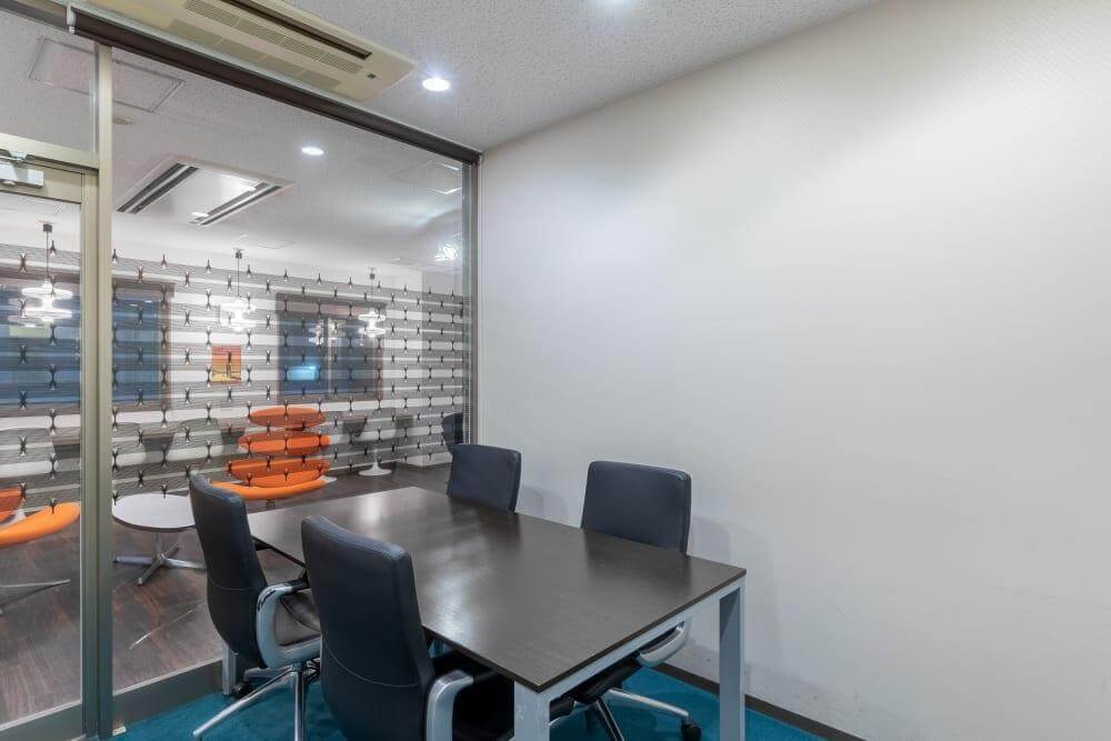 TOKYO, Akasaka Mitsuke (open Office) - Photo 2 TOKYO, Akasaka Mitsuke (open Office) office space - View 2 in Minato City - internet, office_cleaning, breakout_areas