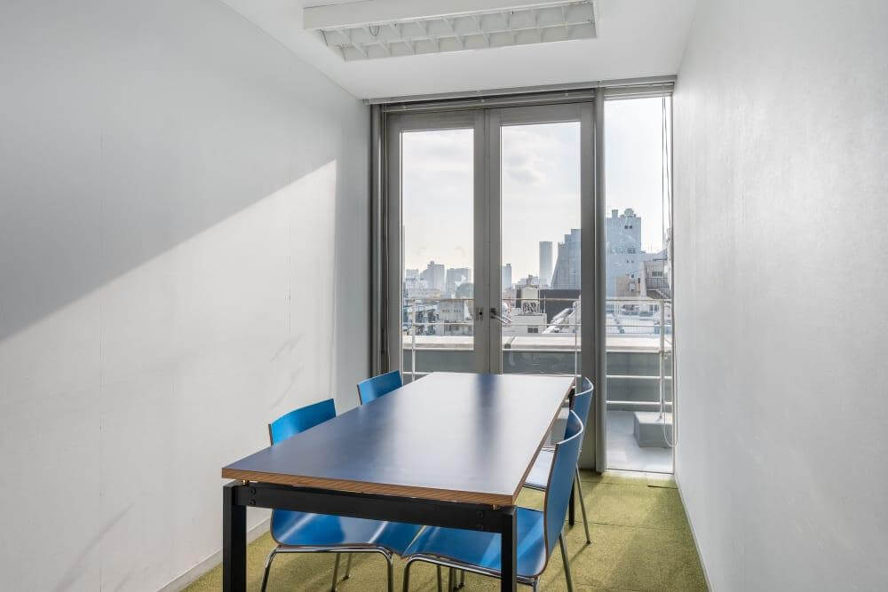 TOKYO, Shibuya Hills (open Office) - Photo 2 TOKYO, Shibuya Hills (open Office) office space - View 2 in Shibuya - internet, office_cleaning, breakout_areas