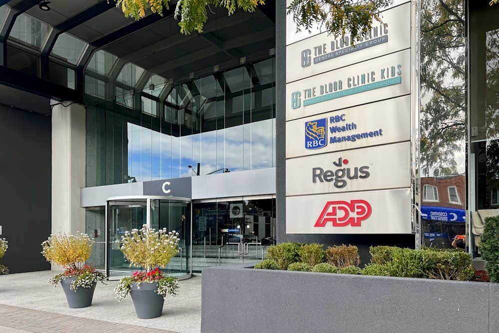 ON, Toronto - Islington Station - Office space in Toronto, Ontario