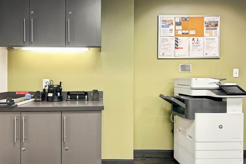 1240 Winnowing Way - Photo 5 1240 Winnowing Way office space - View 5 in Mount Pleasant - internet, office_cleaning, breakout_areas