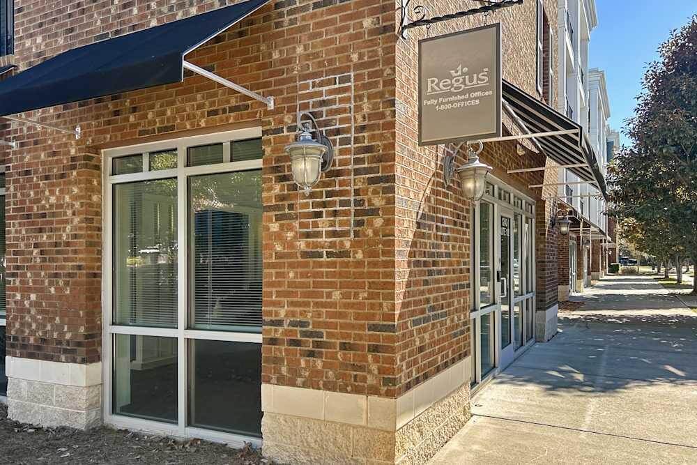 1240 Winnowing Way - Photo 2 1240 Winnowing Way office space - View 2 in Mount Pleasant - internet, office_cleaning, breakout_areas