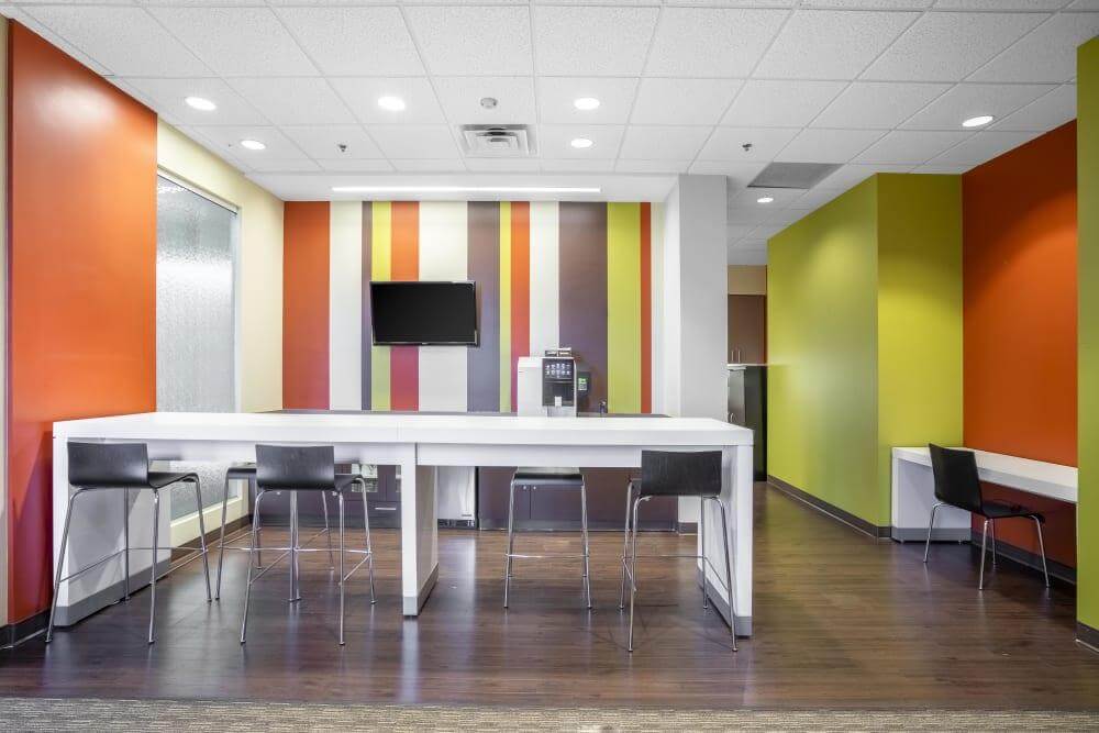 TX, Fort Worth - Mercantile Plaza office space - View 6 in Fort Worth - internet, office_cleaning, breakout_areas