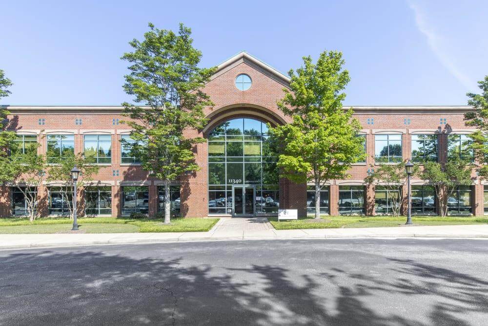 GA, Johns Creek - Lakefield office space - View 6 in Johns Creek - internet, office_cleaning, breakout_areas