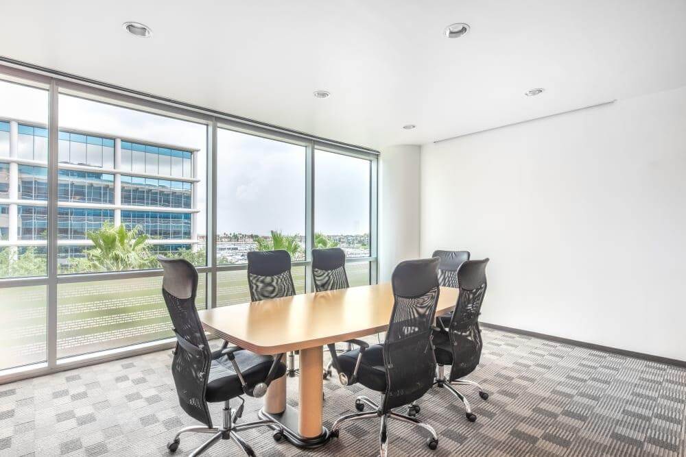 TX, League City - South Shore office space - View 6 in League City - internet, office_cleaning, breakout_areas