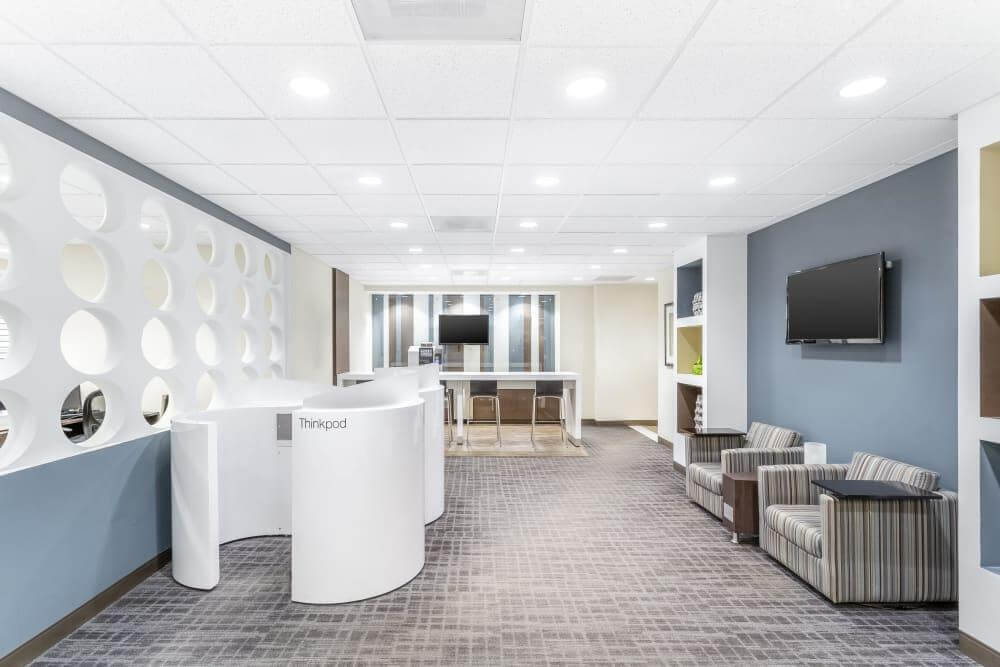 MO, Kansas City - Briarcliff office space - View 3 in Kansas City - internet, office_cleaning, breakout_areas