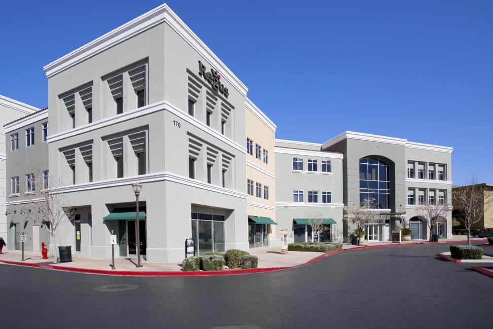 NV, Henderson - the District at Green Valley Parkway office space - View 2 in Henderson - internet, office_cleaning, breakout_areas