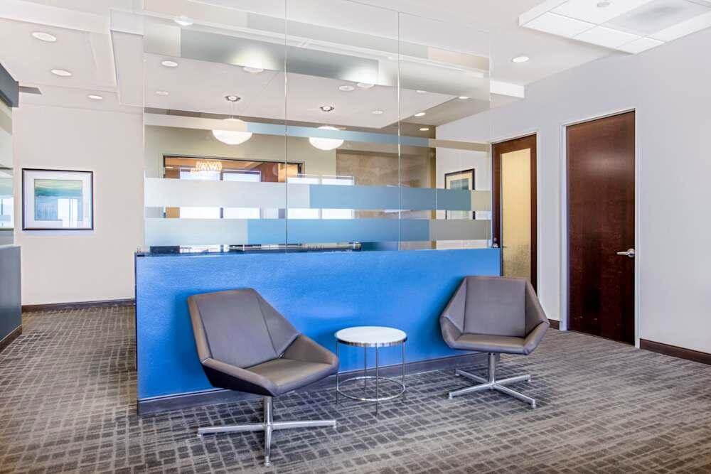 NV, Henderson - the District at Green Valley Parkway office space - View 5 in Henderson - internet, office_cleaning, breakout_areas