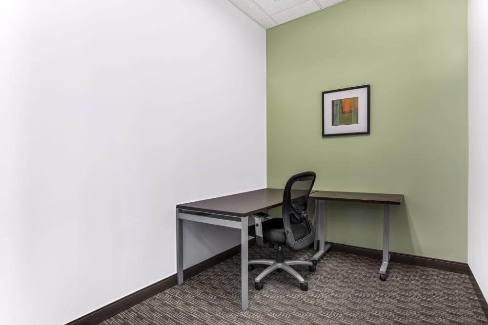 NV, Henderson - the District at Green Valley Parkway office space - View 3 in Henderson - internet, office_cleaning, breakout_areas