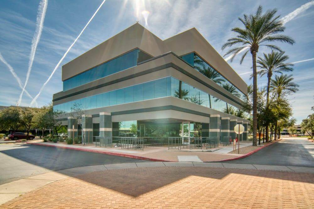 AZ, Chandler - San Tan Corporate Center II office space - View 6 in Chandler - internet, office_cleaning, breakout_areas