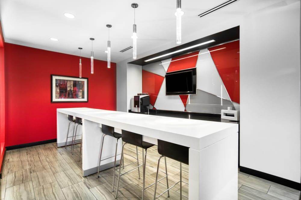 AZ, Chandler - San Tan Corporate Center II office space - View 3 in Chandler - internet, office_cleaning, breakout_areas