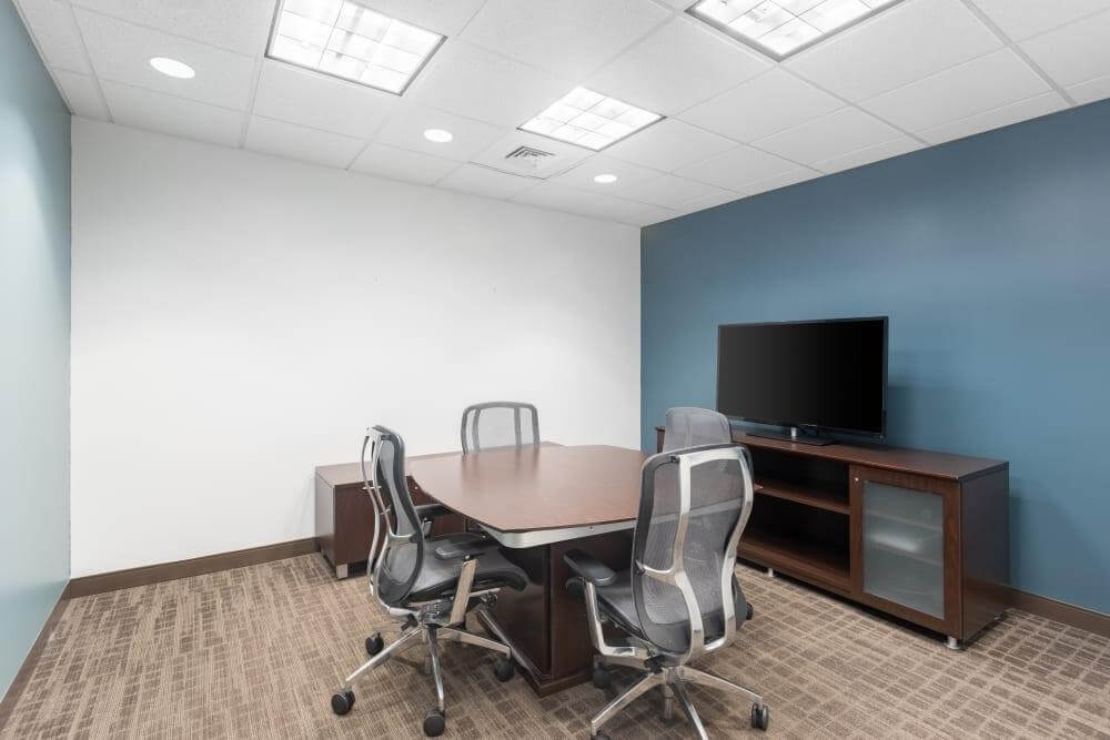 Crossways Commerce I office space - View 5 in Chesapeake - internet, office_cleaning, breakout_areas