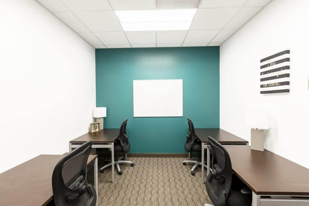 CA, Escondido - La Terraza Corporate Plaza - Office space in Escondido, California