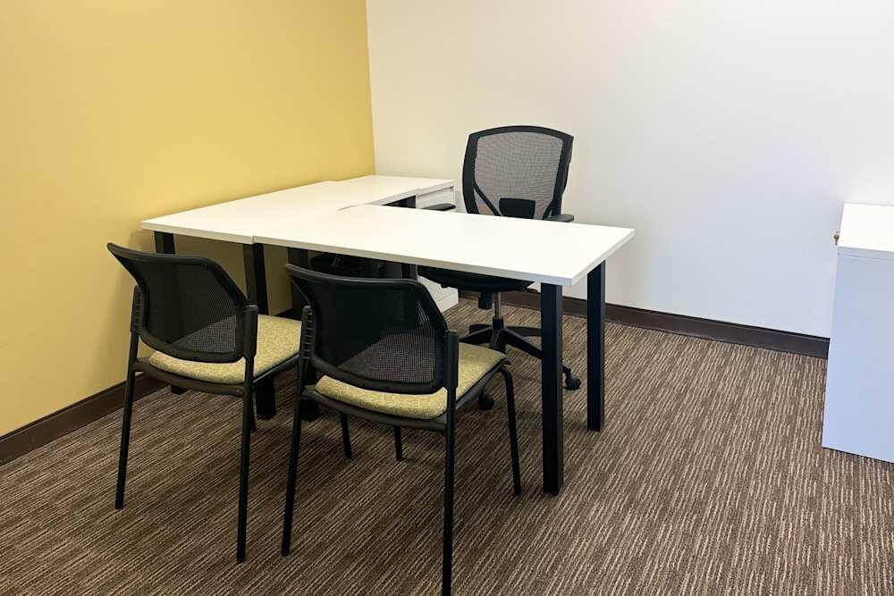 ON, Brampton - Brampton County Court office space - View 6 in Brampton - internet, office_cleaning, breakout_areas