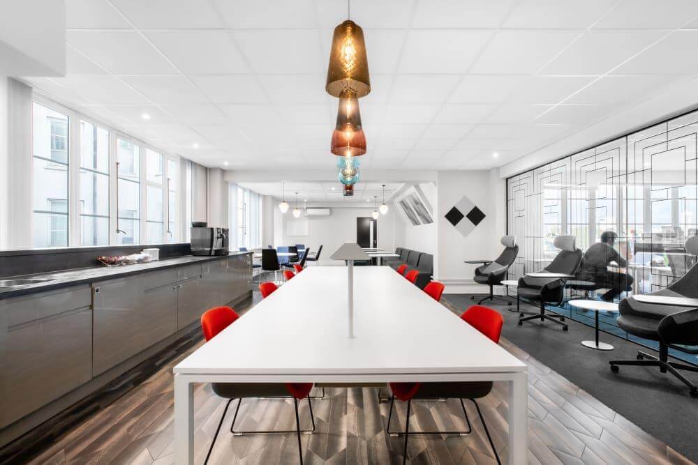 LONDON, Victoria - Grosvenor Gardens office space - View 3 in London - internet, office_cleaning, breakout_areas