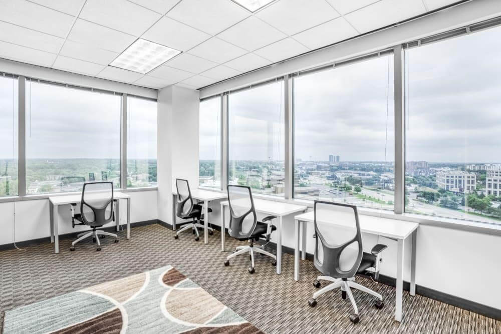 MN, Minneapolis - Minnesota Center - Photo 5 MN, Minneapolis - Minnesota Center office space - View 5 in Bloomington - internet, office_cleaning, breakout_areas