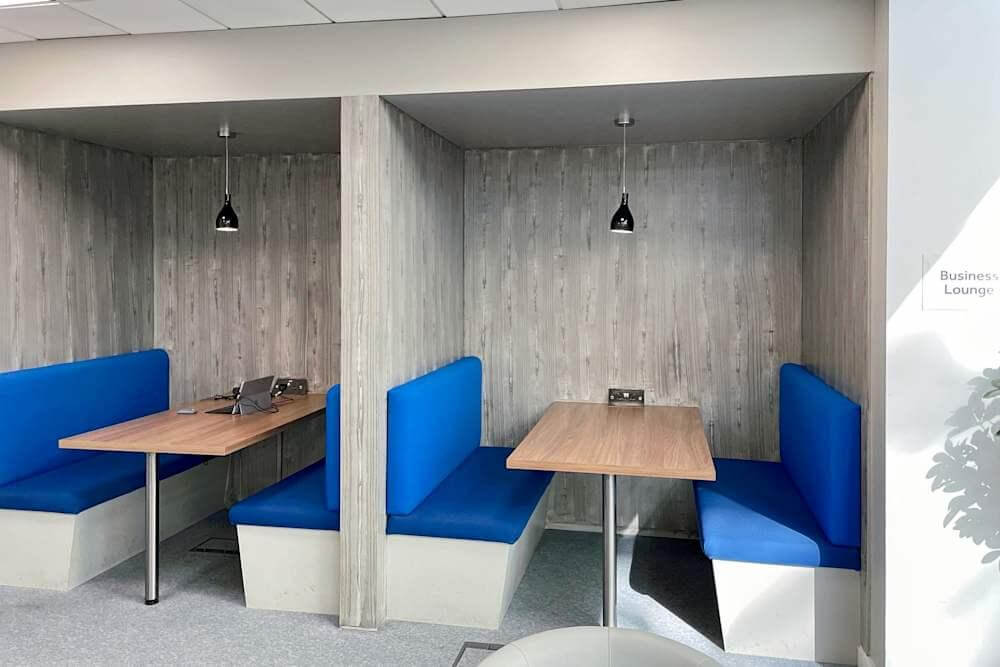 BRACKNELL, Arlington Square office space - View 3 in Bracknell - internet, office_cleaning, breakout_areas