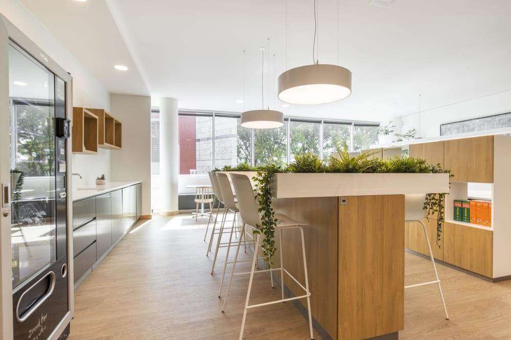 LISBON, Quinta Da Fonte office space - View 5 in Paço de Arcos - internet, office_cleaning, breakout_areas