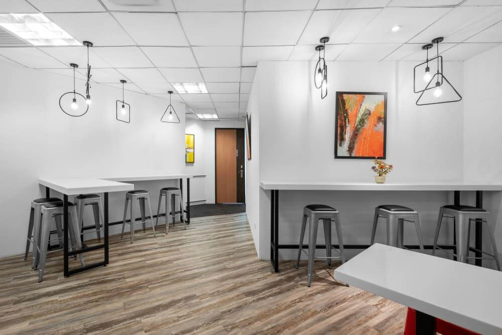 KUALA LUMPUR, the Gardens - Photo 2 KUALA LUMPUR, the Gardens office space - View 2 in Kuala Lumpur - internet, office_cleaning, breakout_areas