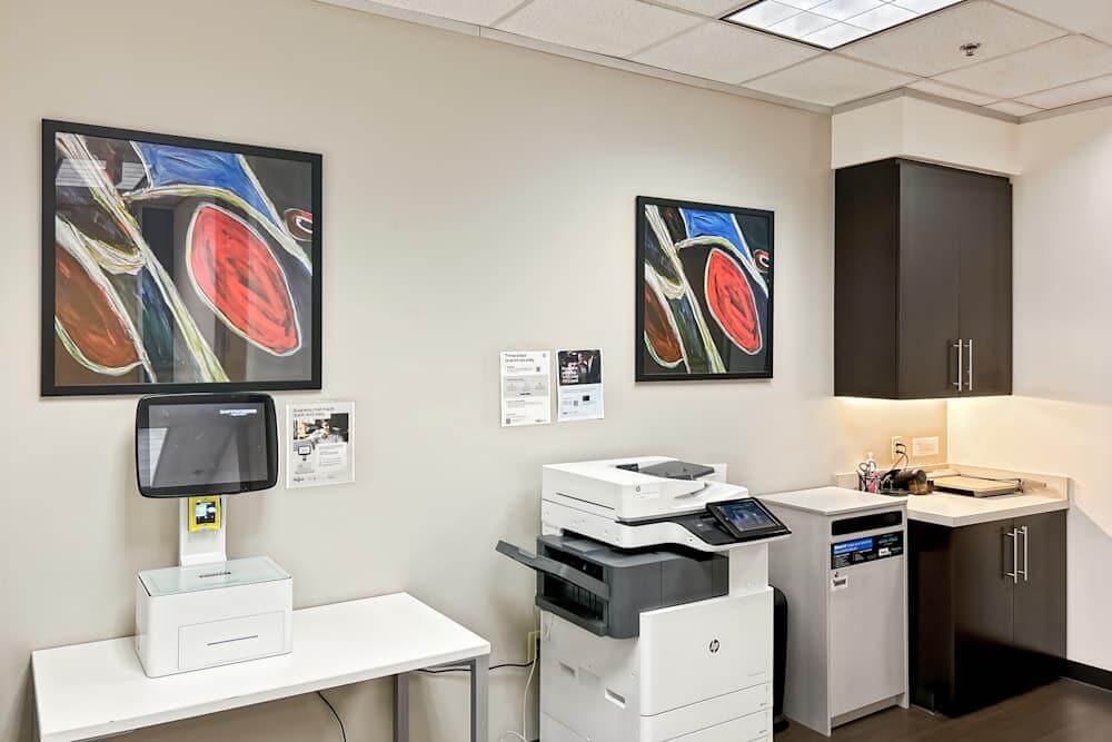 TX, Houston - Park Row - Photo 2 TX, Houston - Park Row office space - View 2 in Houston - internet, office_cleaning, breakout_areas