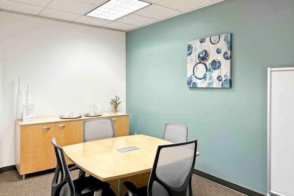 TX, Houston - Park Row - Photo 3 TX, Houston - Park Row office space - View 3 in Houston - internet, office_cleaning, breakout_areas