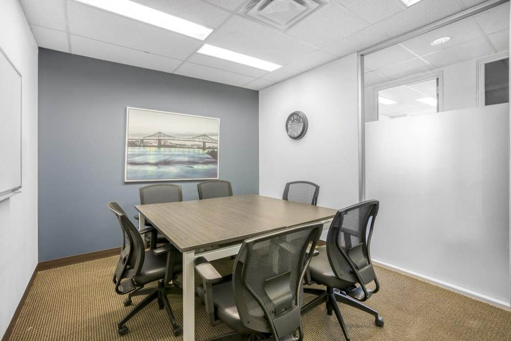 QC, Montreal - Place D'Armes - Office space in Montréal, Québec