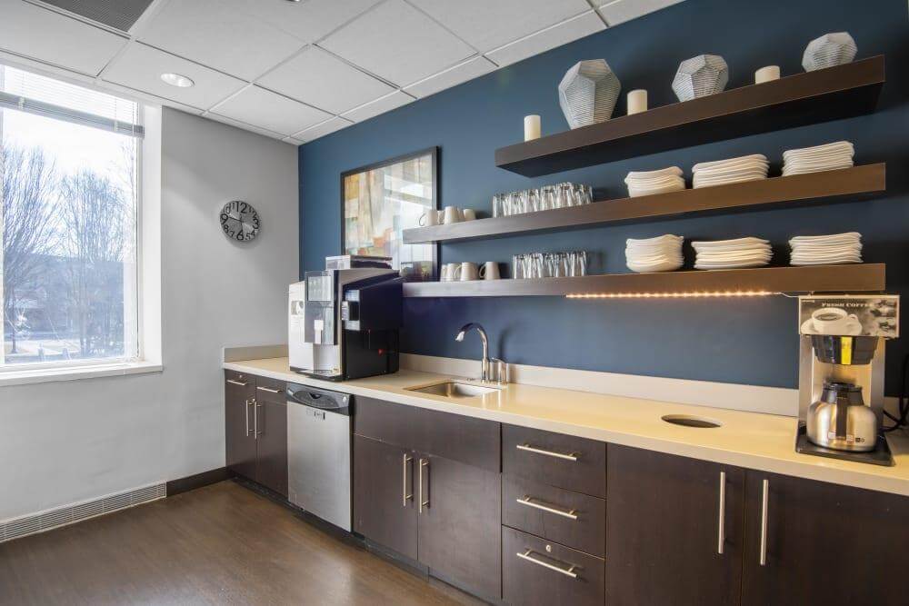 CT, Wilton - Wilton Executive - Photo 2 CT, Wilton - Wilton Executive office space - View 2 in Wilton - internet, office_cleaning, breakout_areas